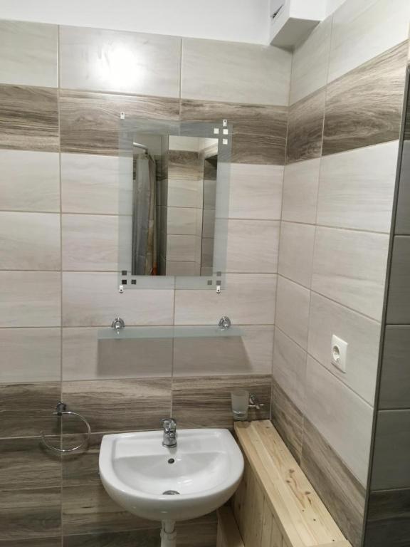 Fenyves Hotel Balatonfenyves Bagian luar foto