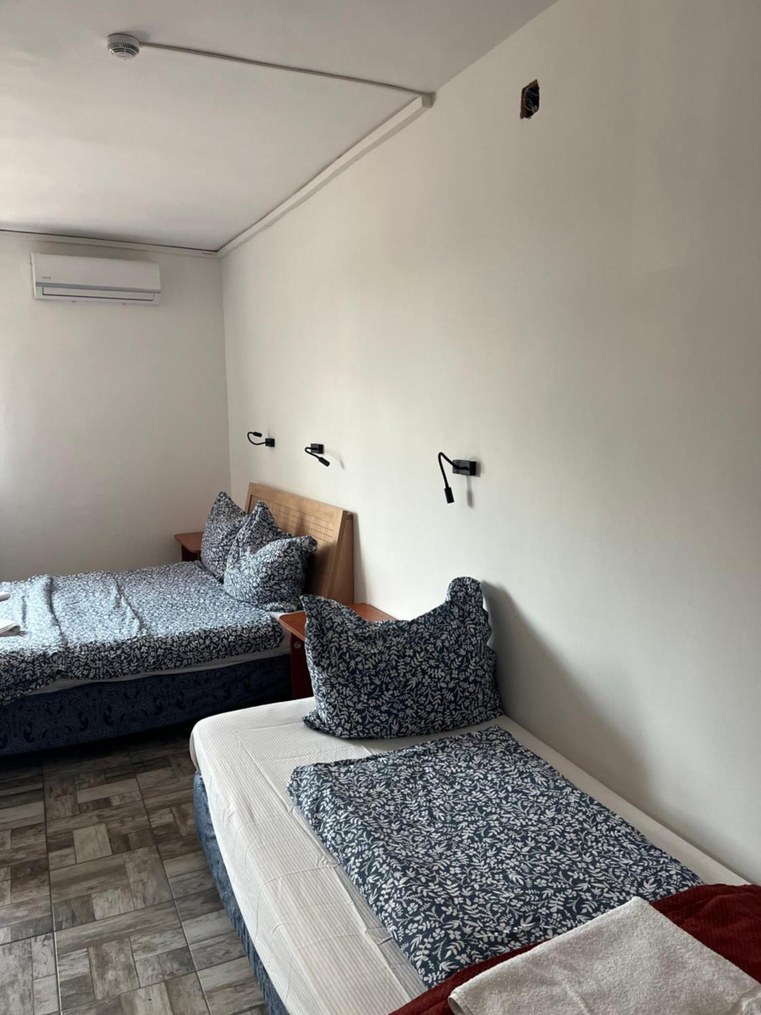 Fenyves Hotel Balatonfenyves Bagian luar foto